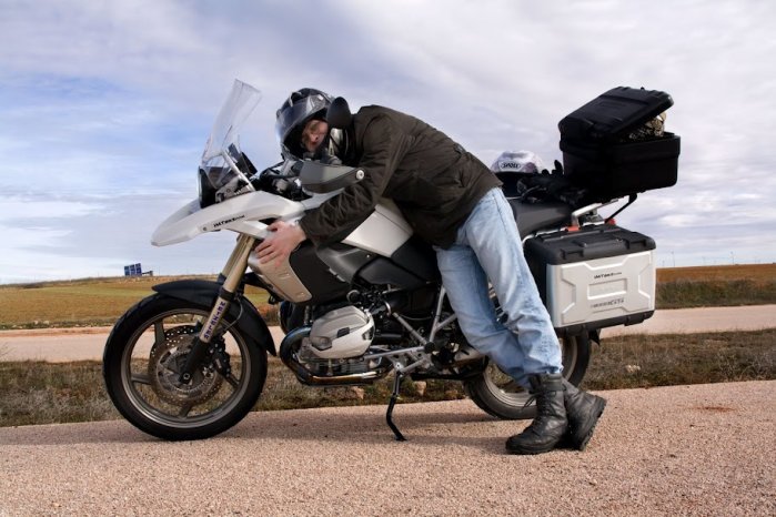 Мы с GS 1200 обнимаемся)