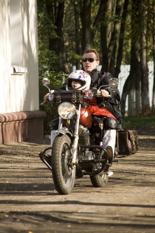 поездка мотоклуба в детдом в Быково.