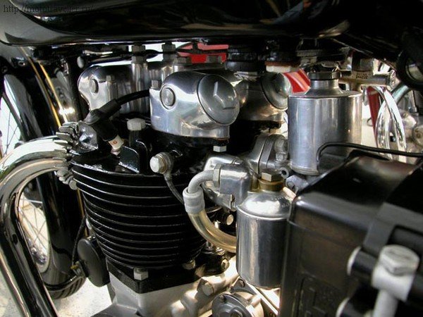 Карбюратор мотоцикла Triumph Thunderbird