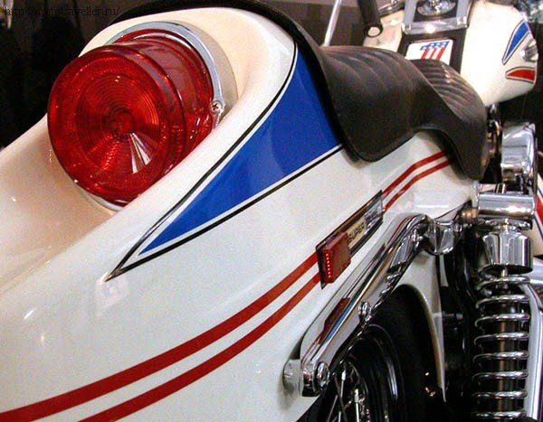 Задний фонарь мотоцикл harley-davidson-super-glide