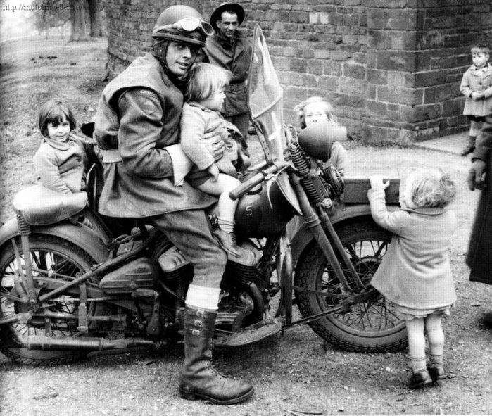 Военный мотоцикл Harley-Davidson WLC