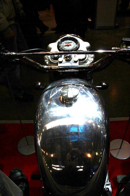 Бензобак мотоцикла Royal Enfield