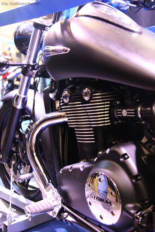 Мотоцикл Triumph Storm на выставке МОТО ПАРК 2013