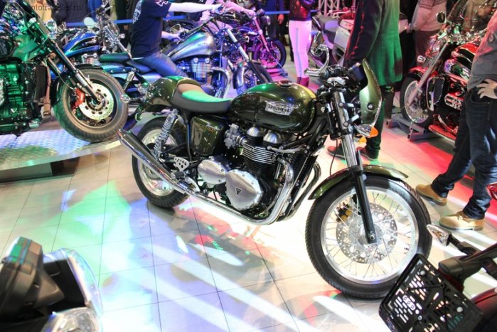 IMIS-2013 мотоцикл triumph