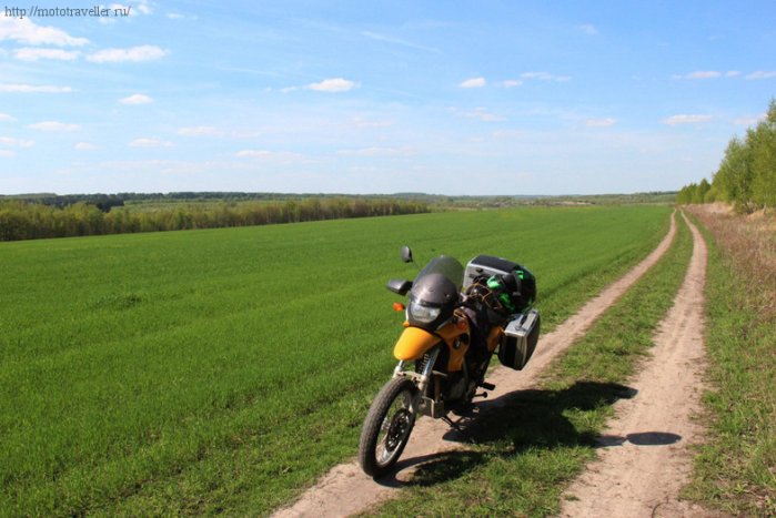 Дорога к музею Красинца в Черноусово