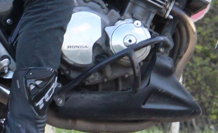 Угнан мотоцикл Honda cb400