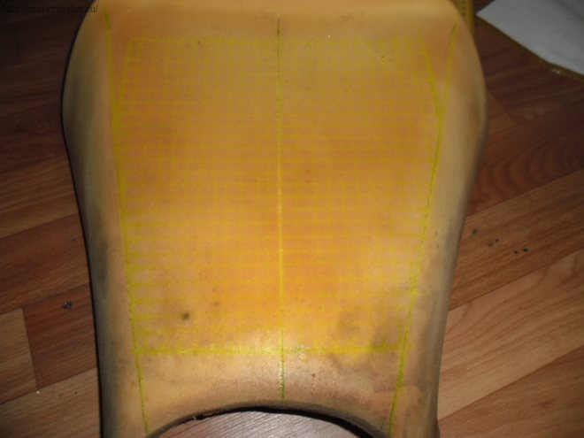 silikonovie-vstavki-v-sedlo-motocikla-9